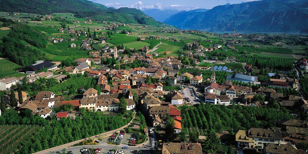 Weisses Roessl Bed & Breakfast Appiano Sulla Strada Del Vino Ngoại thất bức ảnh